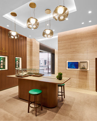 Discover our luxury Rolex showroom - Little Switzerland