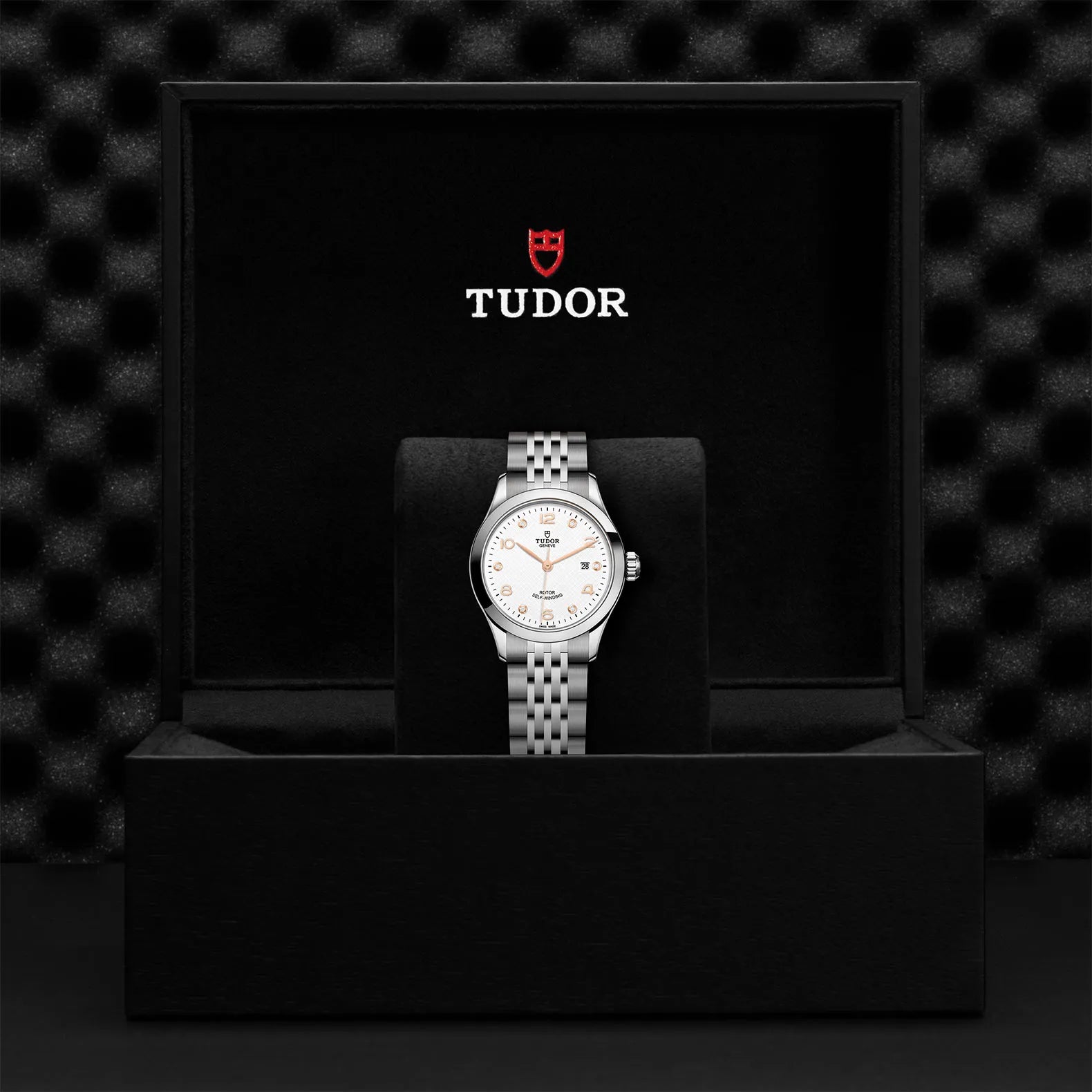 TUDOR 1926 - Little Switzerland