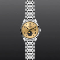 TUDOR 1926 Luna - Little Switzerland