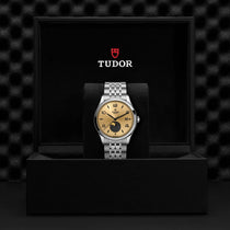 TUDOR 1926 Luna - Little Switzerland