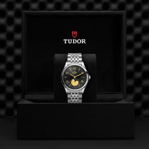 TUDOR 1926 Luna - Little Switzerland