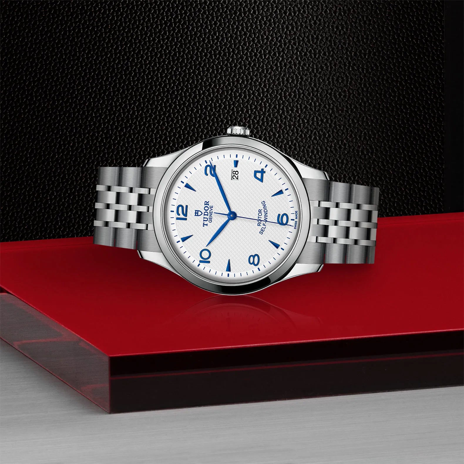 TUDOR 1926 - Little Switzerland