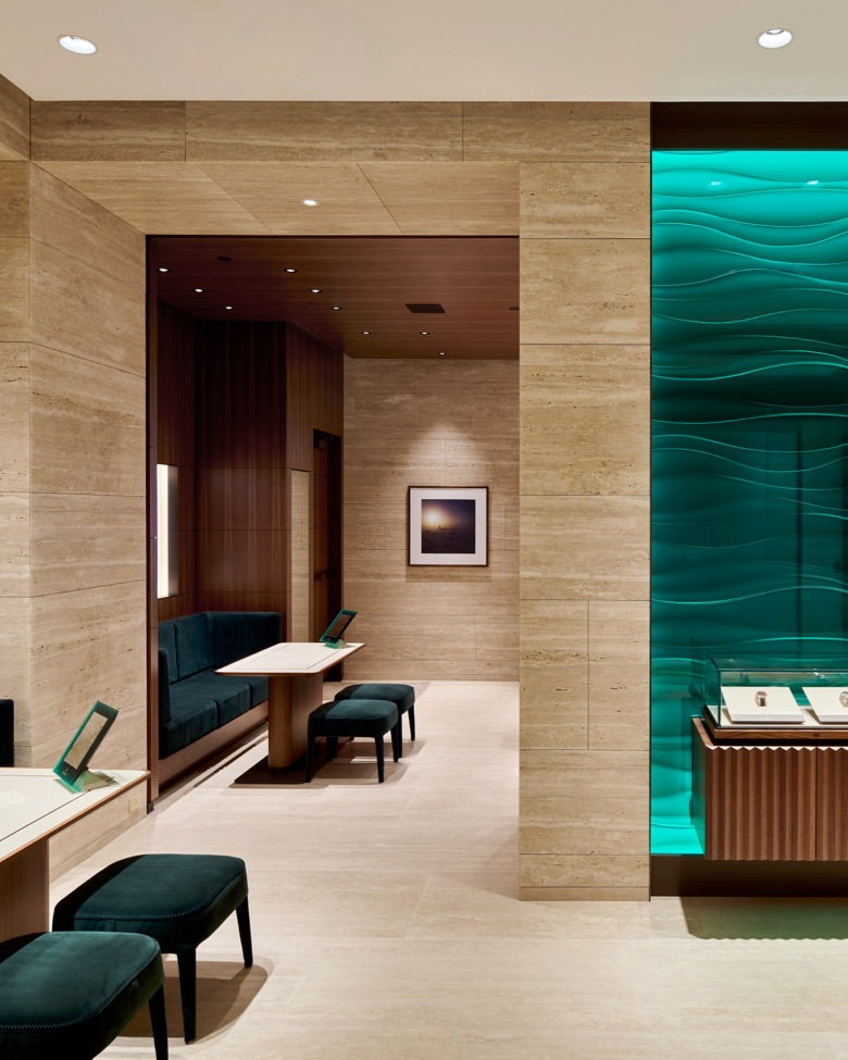 Discover our luxury Rolex showroom - Little Switzerland