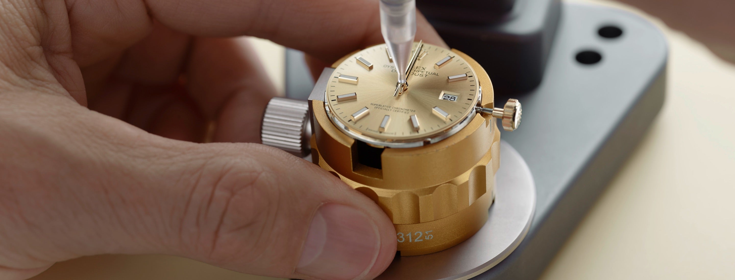 Rolex servicing procedure - Little Switzerland