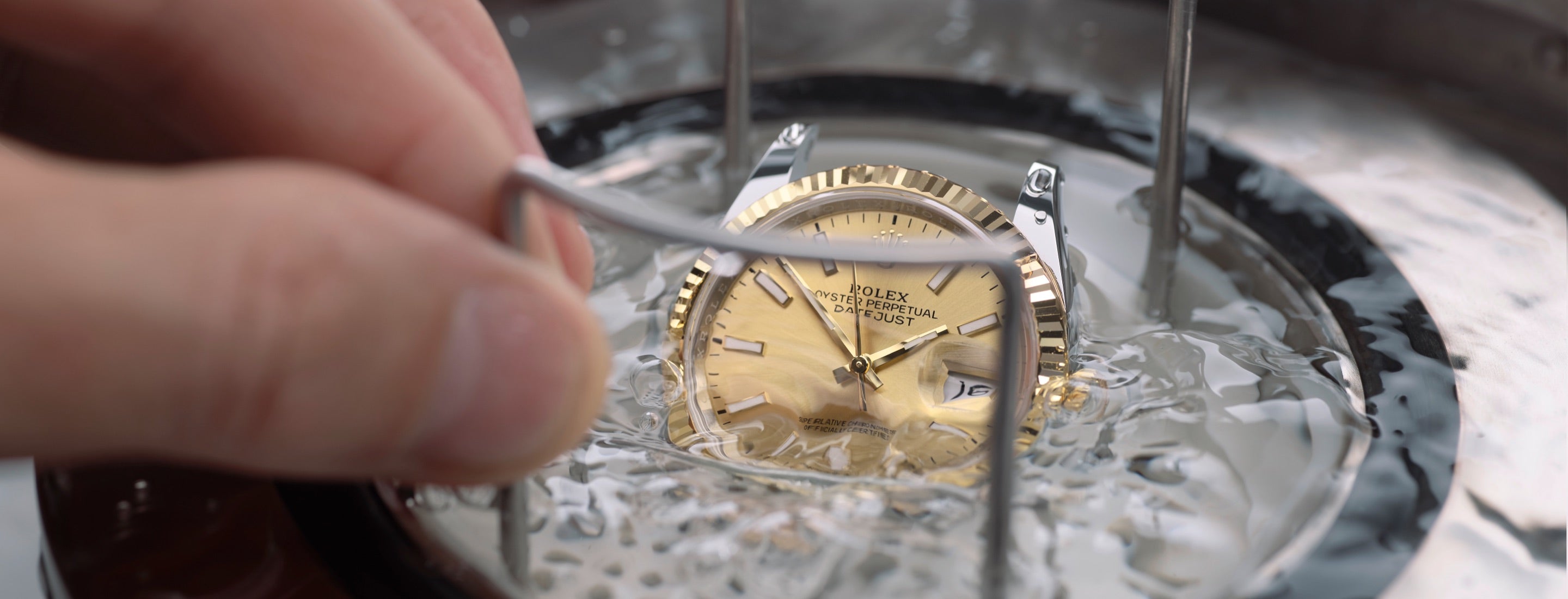 Rolex servicing procedure - Little Switzerland