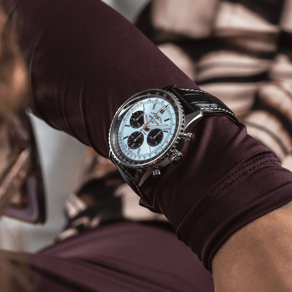 Navitimer B01 Chronograph 43 – Little Switzerland
